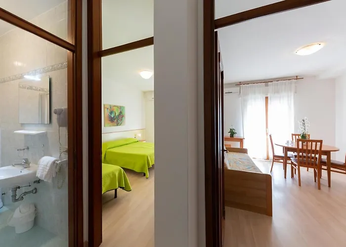 Апарт-отель Holiday Appartamenti 4*