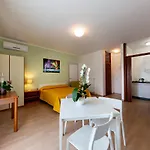 Holiday Appartamenti Apartmanhotel