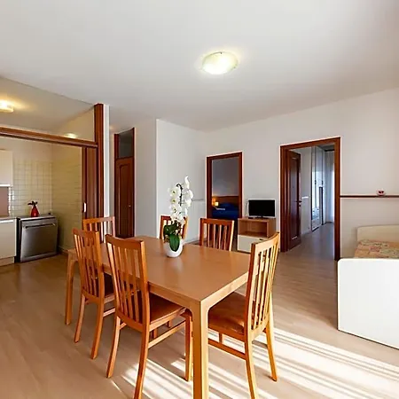Holiday Appartamenti Hotel apartamentowy