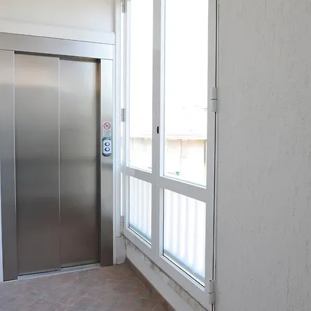 Holiday Appartamenti 4* Grado