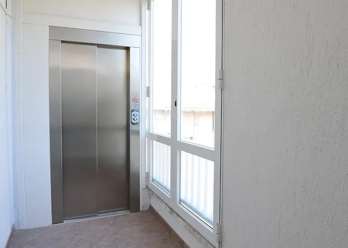 Holiday Appartamenti 4* Grado